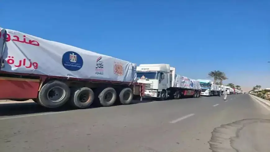 جيش الاحتلال يعلن دخول 5 شاحنات محملة بالمساعدات لغزة.. والأمم المتحدة: “نقطة في بحر”