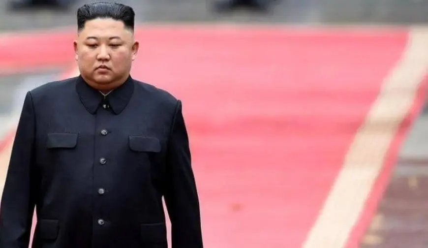 زعيم كوريا الشمالية يزور مقبرة شخصية عسكرية بارزة في ذكرى وفاته