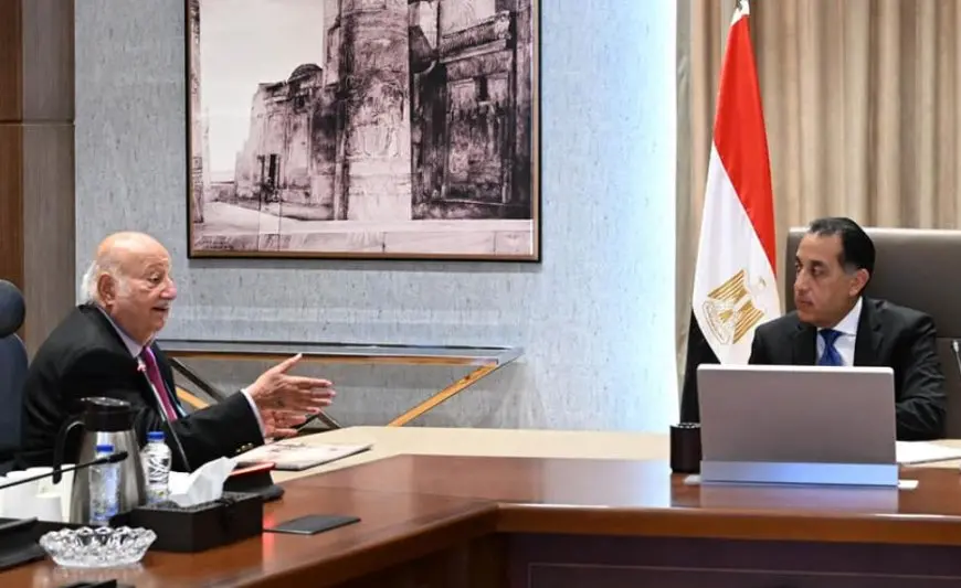 رئيس الوزراء يستعرض مقترحا للاستغلال الأمثل سياحيا لمسار العائلة المقدسة