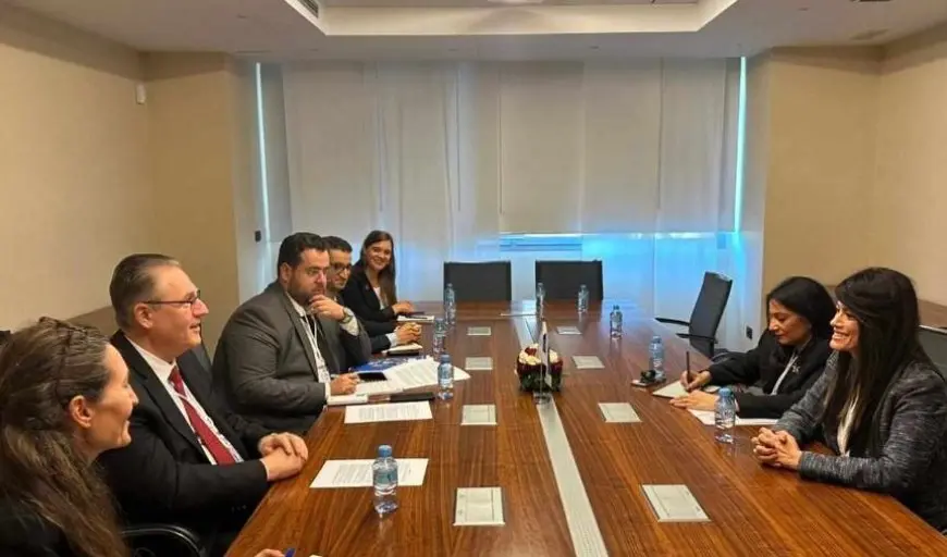 المشاط تبحث مع الأمين العام المساعد للأمم المتحدة والمدير الإقليمي لبرنامج الأمم المتحدة الإنمائى تعزيز العلاقات