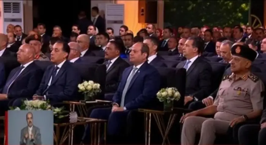 الرئيس السيسي يدعو إلى تطبيق نموذج العاصمة الإدارية الجديدة في كل المحافظات