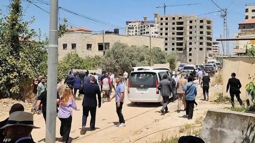 لحظة فرار الوفد الدبلوماسي من نيران الاحتلال