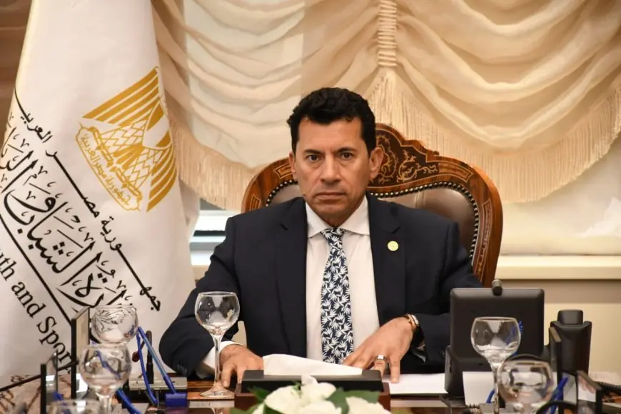 وزير الرياضة يكرم أبطال مصر في كرة السرعة بعد التتويج ببطولة العالم