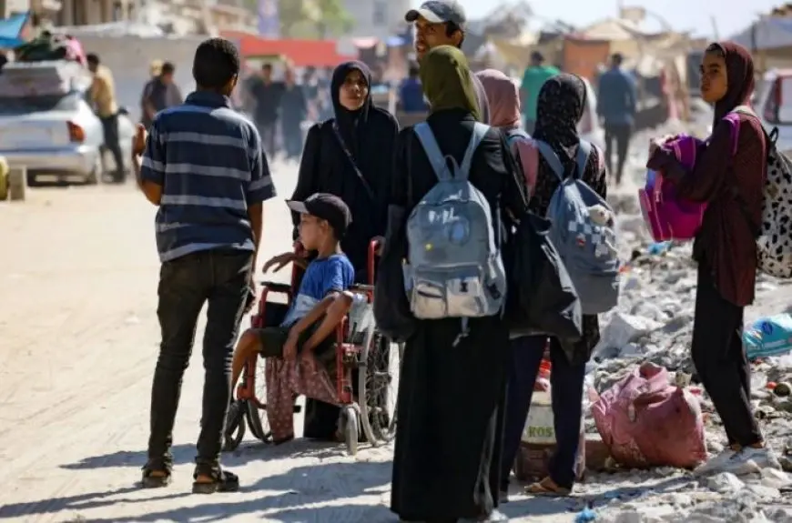 آلاف الفلسطينيين يغادرون خان يونس بعد أمر إخلاء إسرائيلي