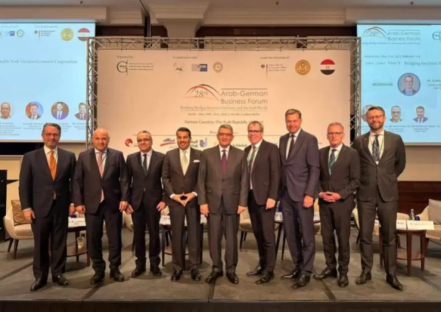 السفير المصري ببرلين: مصر تتمتع بحجم العمالة الشابة الماهرة التي يحتاجها السوق الألمانى