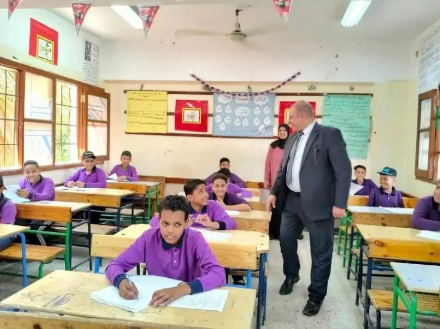 إحالة مدرسة للتحقيق بقنا بسبب مخالفات أثناء سير الامتحانات