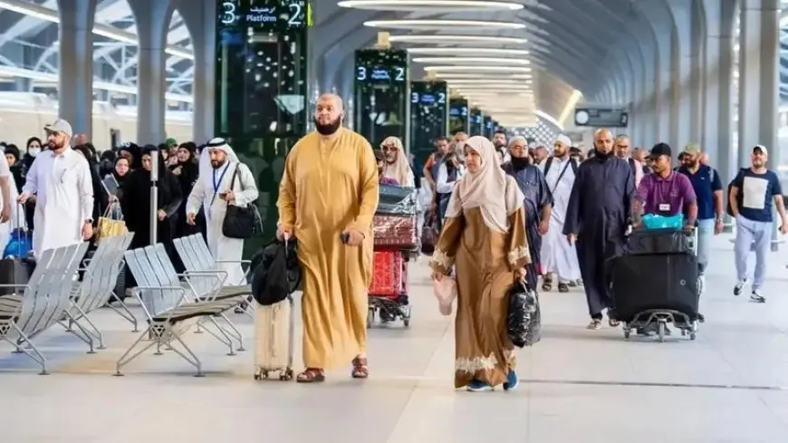 الهلال الأحمر السعودي: انتشار مكثف لفرق الإسعاف لخدمة لضيوف الرحمن