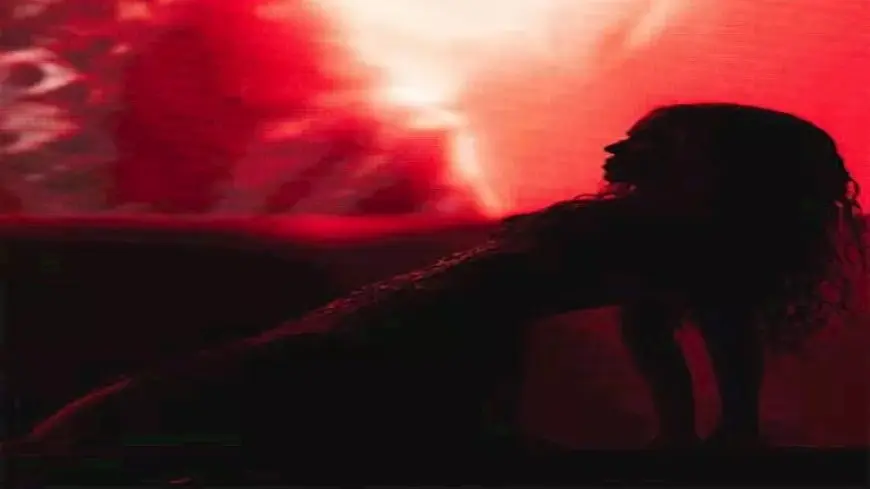 أول منشور من شاكيرا بعد وقوعها على المسرح بآخر حفلاتها بكندا (صور)