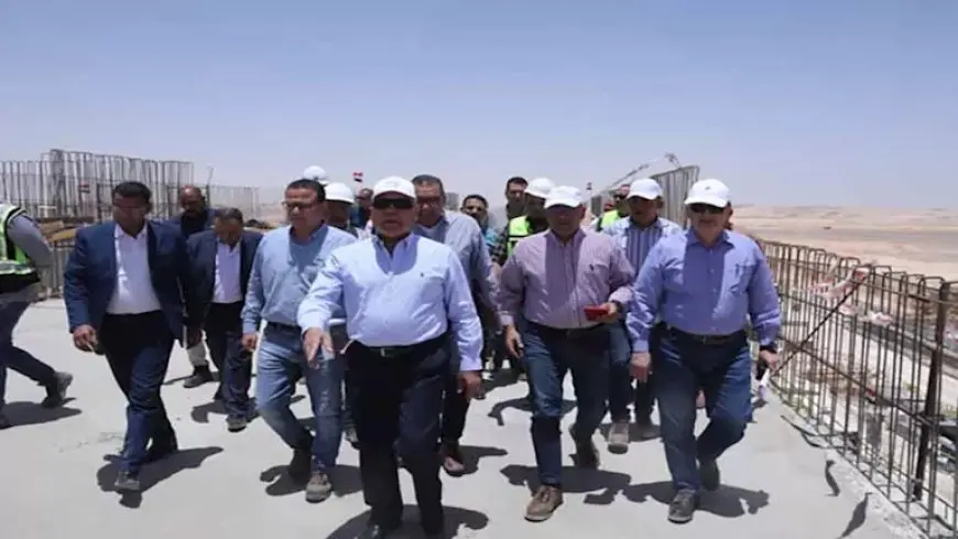 كامل الوزير يفتتح مصنع “جولدن افينيو” لإنتاج الملابس الجاهزة بالمنيا