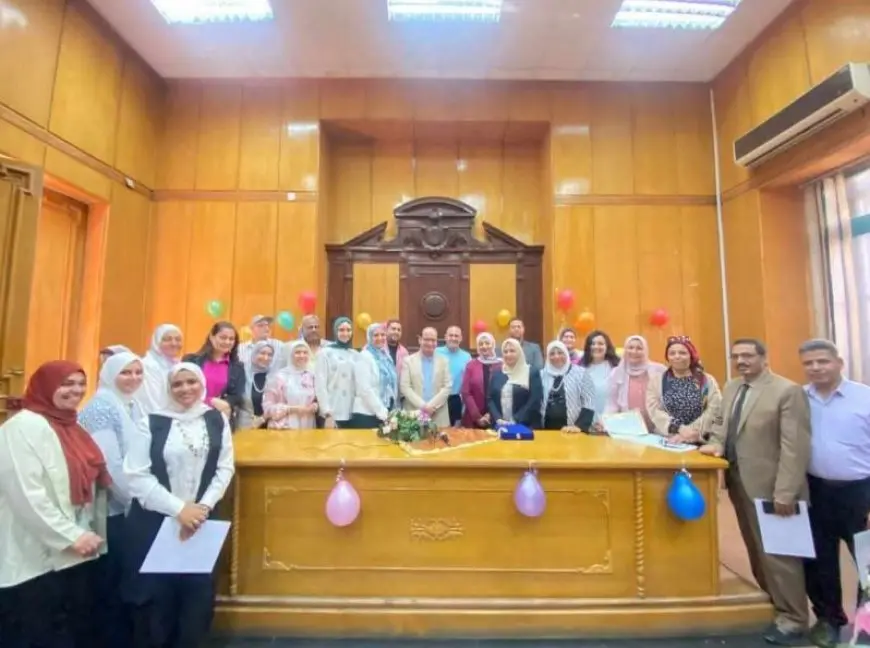 وكيل وزارة الصحة بالقاهرة يكرّم مراكز الرعاية الأساسية لجهودها المخلصة وتميزهم خلال زيارة لجنة GAHAR