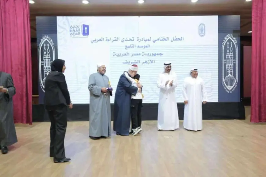 محمد الحسانين يفوز بلقب تحدي القراءة العربي