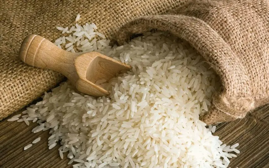 اليابان تبدأ في بيع احتياطي الأرز عبر العقود المباشرة