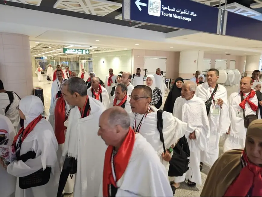 وصول 6779 حاجا من حجاج الجمعيات الأهلية إلى الأراضي المقدسة.. واكتمال التفويج الجمعة
