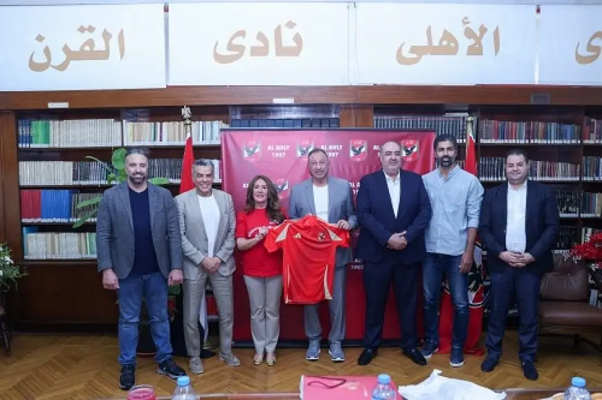 استعدادا لمونديال الأندية.. الأهلي يستقبل السفيرة الأمريكية