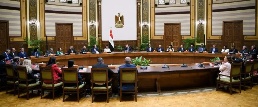 الرئيس السيسي: مصر توفر فرصة استثمارية متميزة بسوق واسعة وبنية تحتية متطورة وتشريعات تحمي المستثمرين