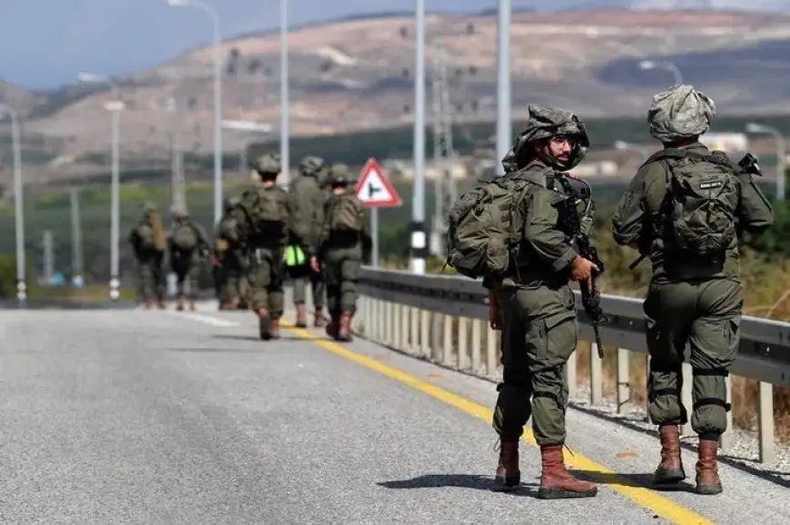 الضفة.. مستوطنون يهاجمون عائلة فلسطينية ويستولون على مأواها