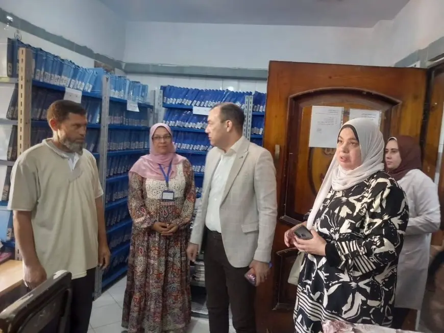 وكيل صحة البحيرة يتفقد العمل بوحدة صحة الأسرة بالجرادات بأبو حمص