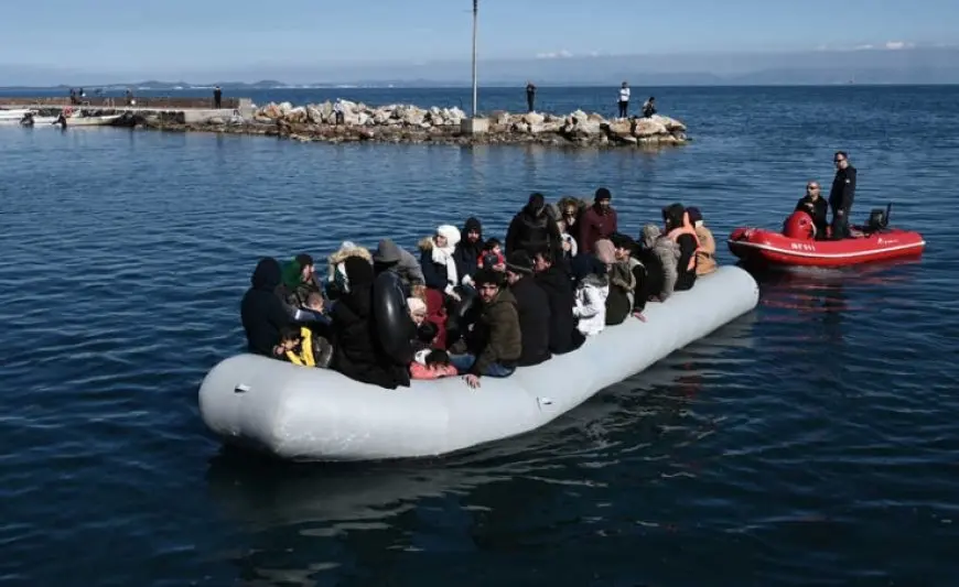 إيطاليا تنقل 26 مهاجرا مرفوضا إلى مركزي احتجاز تديرهما في ألبانيا ضمن خطة مثيرة للجدل