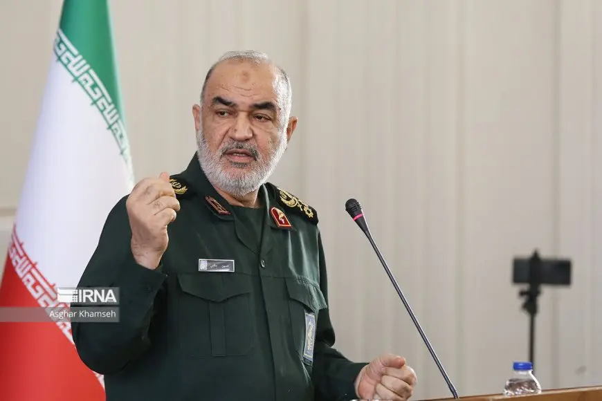 قائد الحرس الثوري الإيراني: لن نتردد في الرد إذا ارتكب الأمريكيون أي حماقة