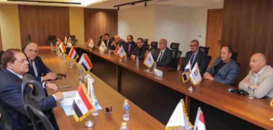 مجموعة التنمية الاقتصادية بحزب الجبهة الوطنية تعد ورقة عمل لدعم الدولة في التنمية والاستثمار