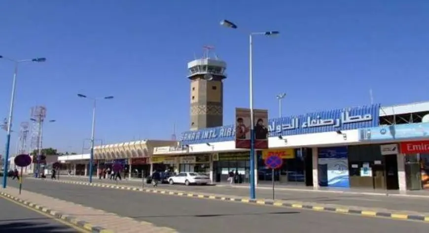 بعد استهداف إسرائيل لإحدى طائراتها.. الخطوط الجوية اليمنية توقف كامل رحلاتها من مطار صنعاء بشكل مؤقت