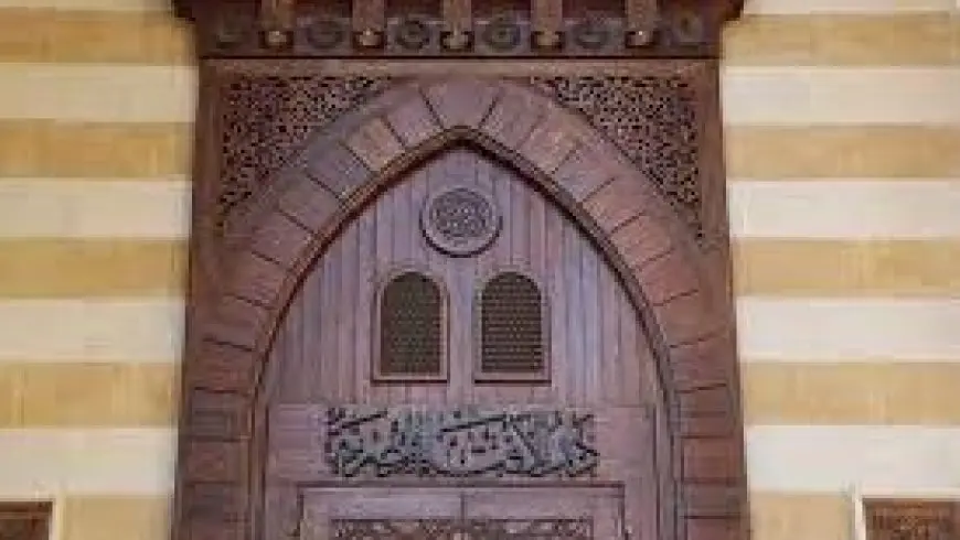 أيهما أفضل: مساعدة الفقراء أم نافلة الحج والعمرة؟ الإفتاء تجيب
