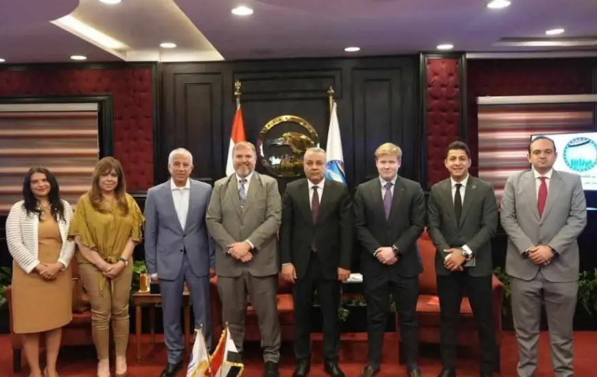 حزب مستقبل وطن يستقبل وفدا من السفارة الأمريكية بالقاهرة لتبادل الرؤى حول العلاقات الثنائية والقضايا الدولية