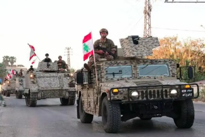 الجيش اللبناني يزيل سواتر ترابية في بلدة جنوبي لبنان ويعيد فتح طرق أغلقتها إسرائيل