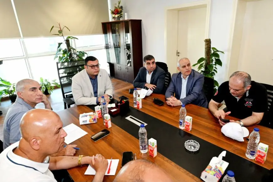 وزير الإسكان يطلب تقريرا أسبوعيا بموقف تسليم مشروعات مدينة العلمين الجديدة
