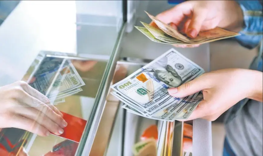 780 مليون دولار حصيلة بيع وشراء الدولار «الإنتربنك» بين البنوك المصرية خلال أسبوع