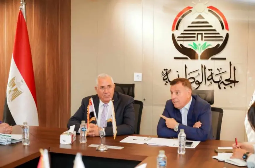 أمانة الصحة بالجبهة الوطنية تعقد أولى اجتماعاتها بحضور الأمين العام للحزب