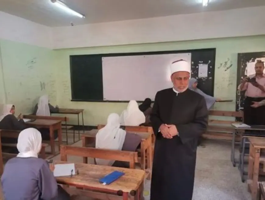 في ثاني أيامها للقسم العلمي.. انتظام وهدوء في امتحان الرياضة البحتة للثانوية الأزهرية