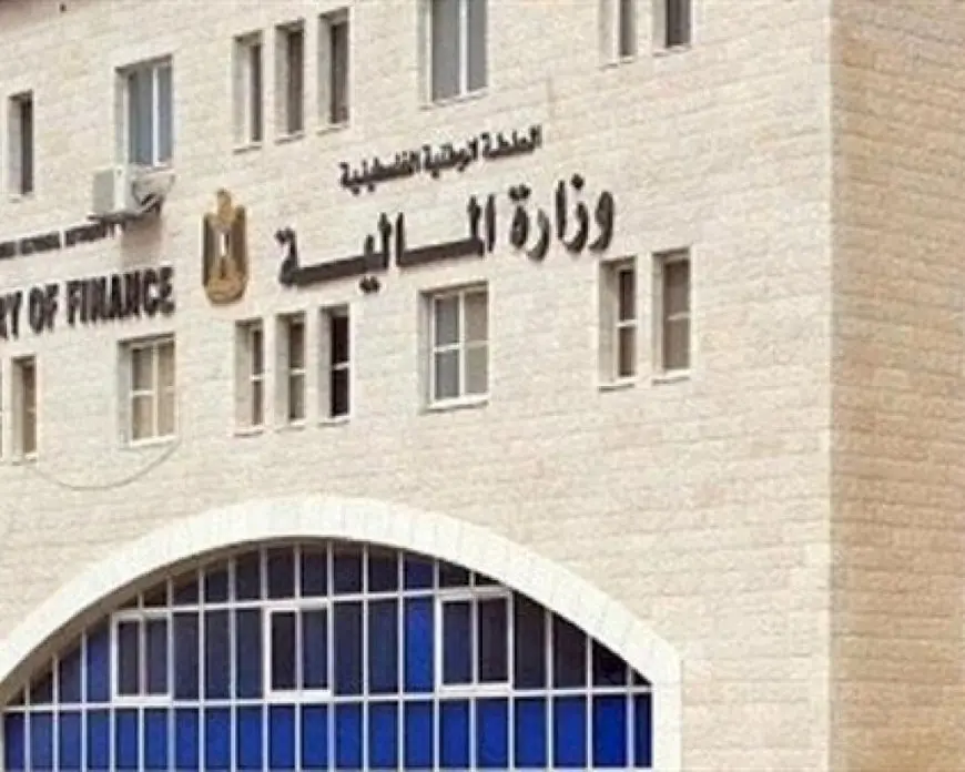 فلسطين: نبذل جهودا لتأمين رواتب الموظفين قبل عيد الأضحى