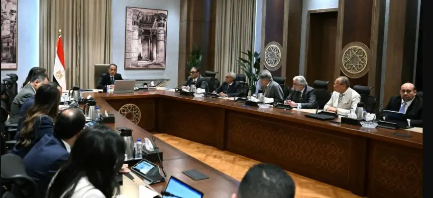 رئيس الوزراء يتابع مستجدات ترتيبات احتفالية افتتاح المتحف المصري الكبير