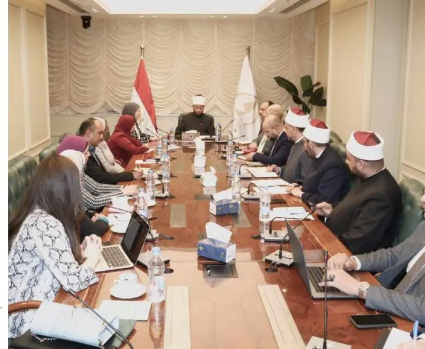 وزير الأوقاف ومديرة المركز القومي للبحوث الاجتماعية والجنائية يبحثان التعاون المشترك