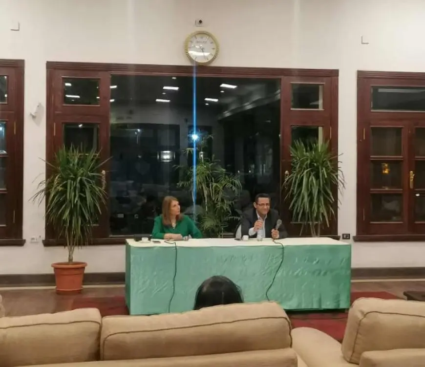 نقيب الصحفيين: تعديل المادة 12 بقانون تنظيم الصحافة مجرد طرق على باب الحرية