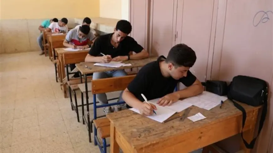 ضبط طالب صوّر ورقة امتحان الدراسات بالشهادة الإعدادية في المنوفية