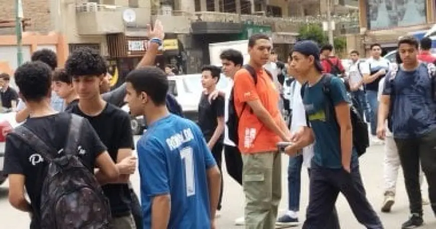 بين السهولة والصعوبة.. طلاب الشهادة الإعدادية بالقليوبية يعلقون على امتحان الإنجليزي