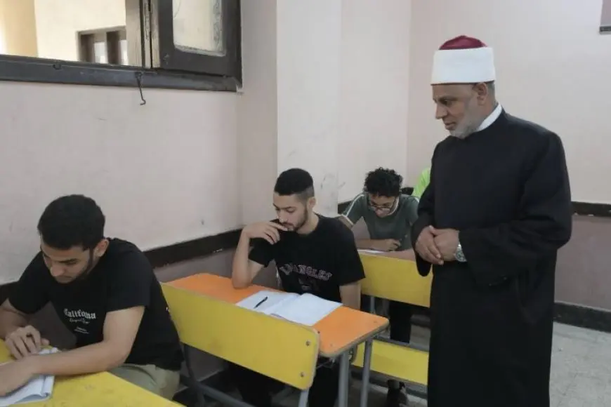 وكيل قطاع المعاهد الأزهرية يتابع امتحانات الشهادة الثانوية بمعهد خاتم المرسلين وفتيات العمرانية