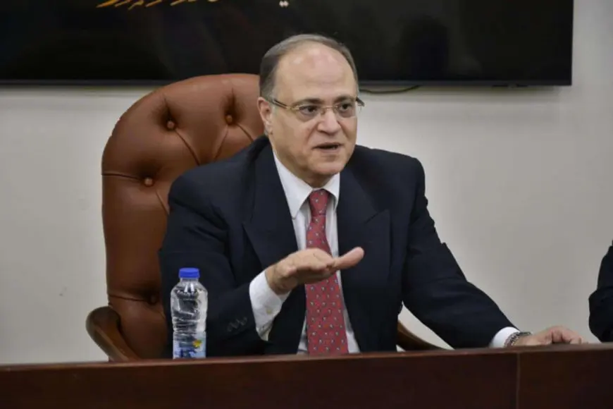 رئيس هيئة الدواء ردا على تهديدات بإغلاق 100 مصنع: هرتلة لا أساس لها من الصحة