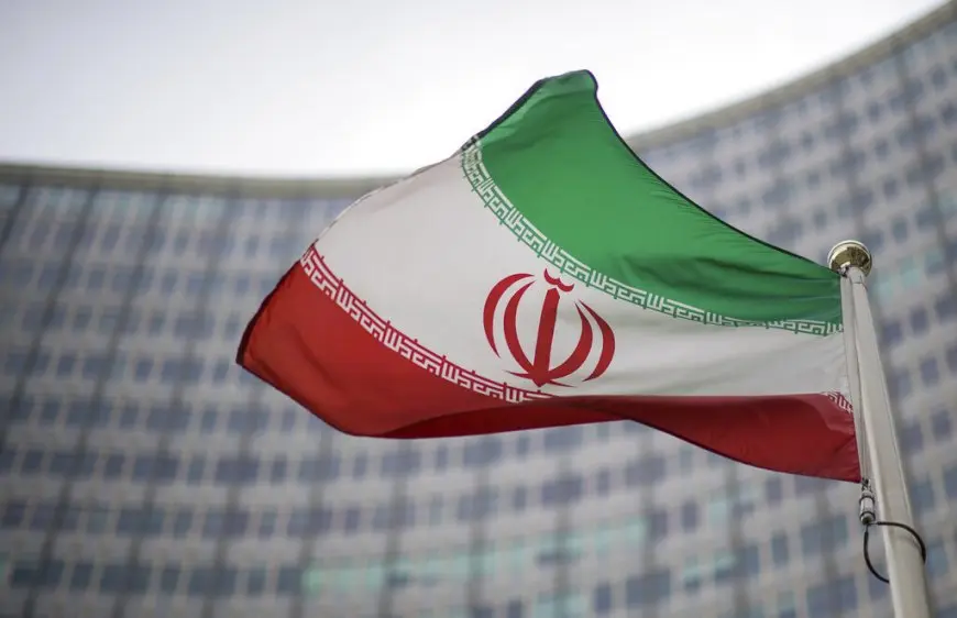 إيران تطالب بـ ضمانات من الولايات المتحدة بشأن رفع العقوبات