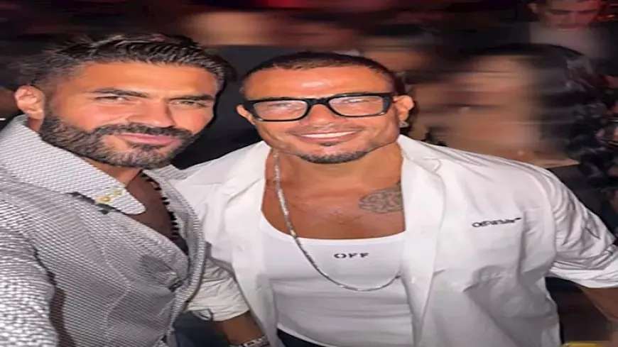 خالد سليم يشارك جمهوره صورًا تجمعه بعمرو دياب وعدد من النجوم