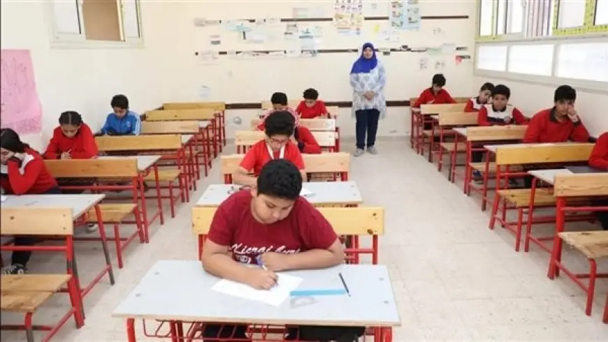 تباين آراء أولياء الأمور والطلاب حول امتحان اللغة الإنجليزية للشهادة الإعدادية بالإسكندرية