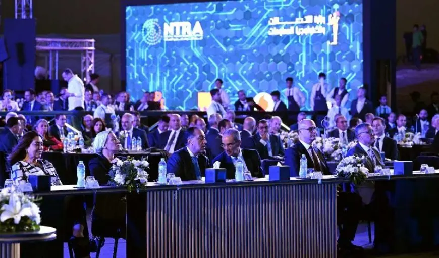 رئيس الوزراء: العنصر البشري المصري شديد التفوق في مجال الاتصالات وتكنولوجيا المعلومات