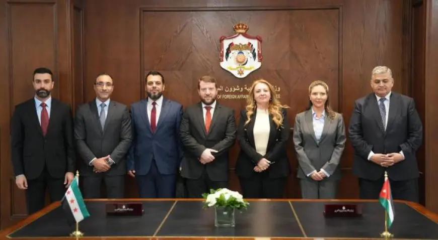 الأردن وسوريا يوقعان مذكرة تفاهم لتدريب الكوادر الدبلوماسية