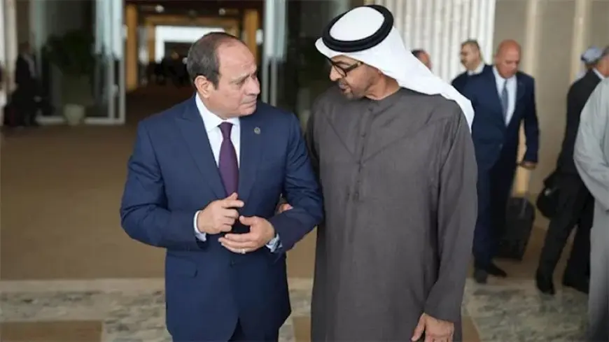 لقطة لافتة بين السيسي وبن زايد في أبو ظبي تثير تفاعلًا واسعًا (فيديو)