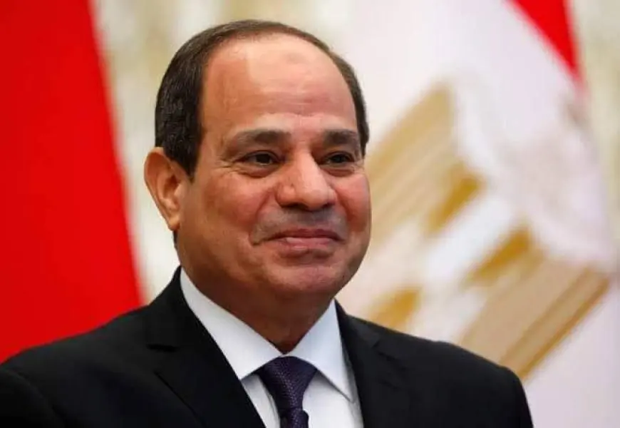 الرئيس السيسي يهنئ الشعب المصري والأمتين العربية والإسلامية بعيد الأضحى المبارك