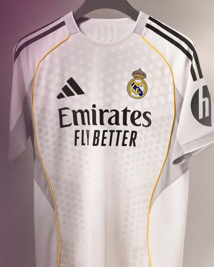 .. ريال مدريد يكشف قميصه للموسم الجديد