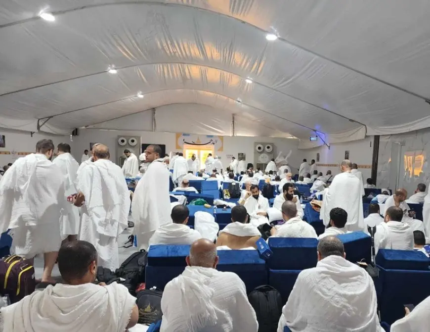نجاح نفرة حجاج السياحة إلى المزدلفة وبدء رمي جمرة العقبة الكبرى