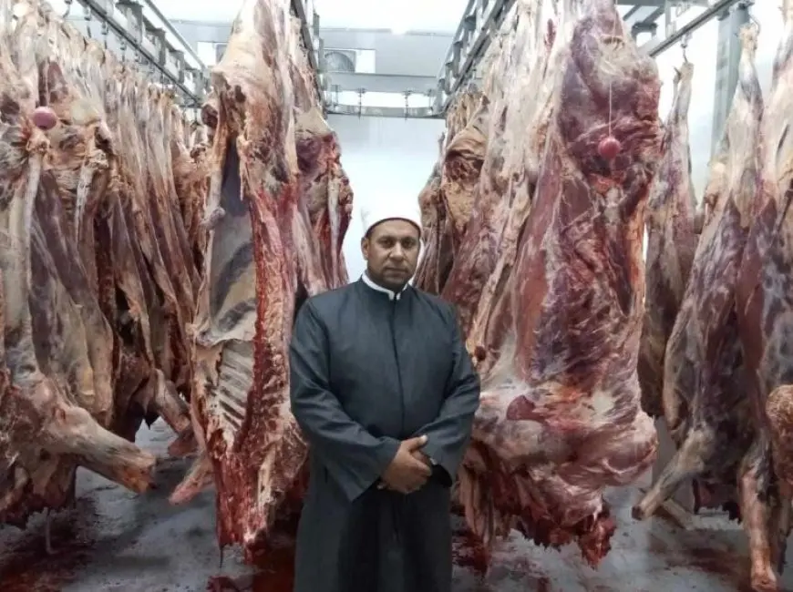 وزارة الأوقاف تواصل ذبح صكوك الأضاحي في ثالث أيام العيد